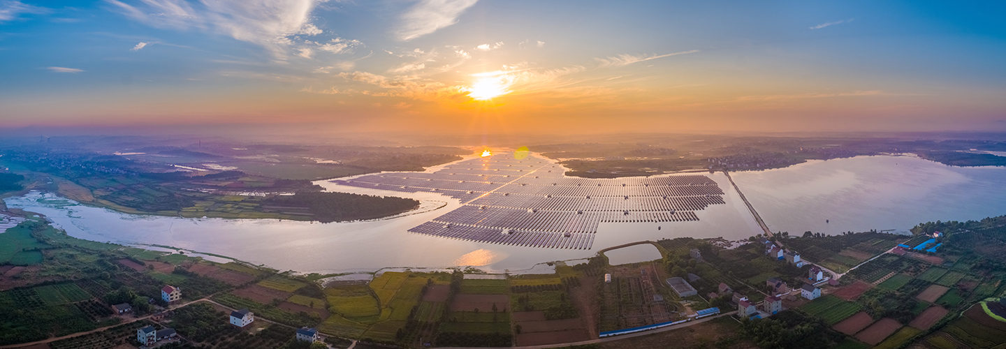 M88科技江西鄱阳123.235MW “渔光互补”型光伏发电扶贫项目